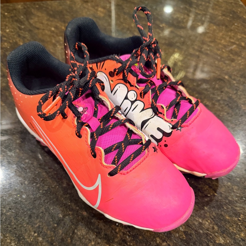 Nike Diamond Kids 4.5 Y Pink Softball Cleats